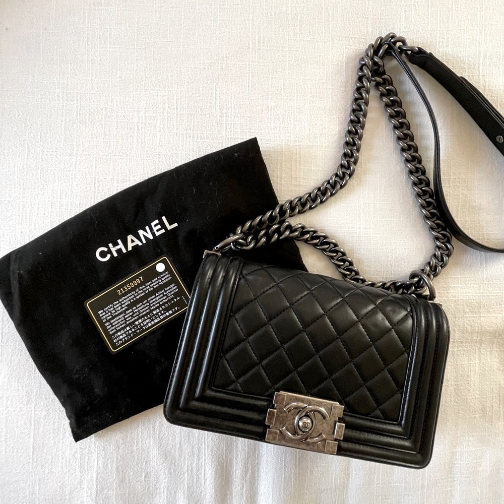 ***SOLD*** Chanel Small Boy Lambskin - Picture 2 of 13